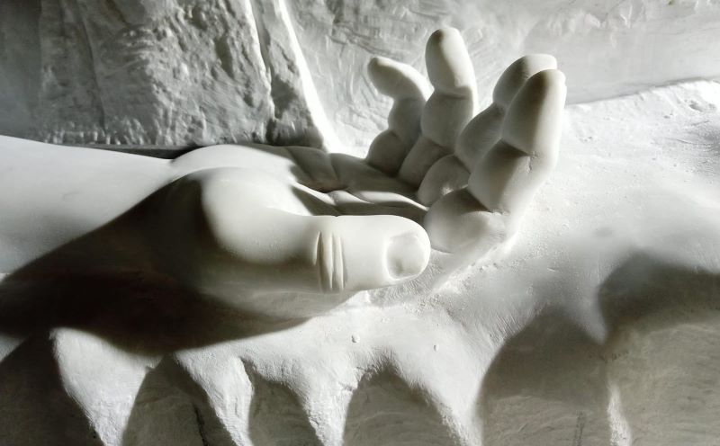 Gino Rispoli raccoglie la lezione del Cristo velato, puntando al futuro