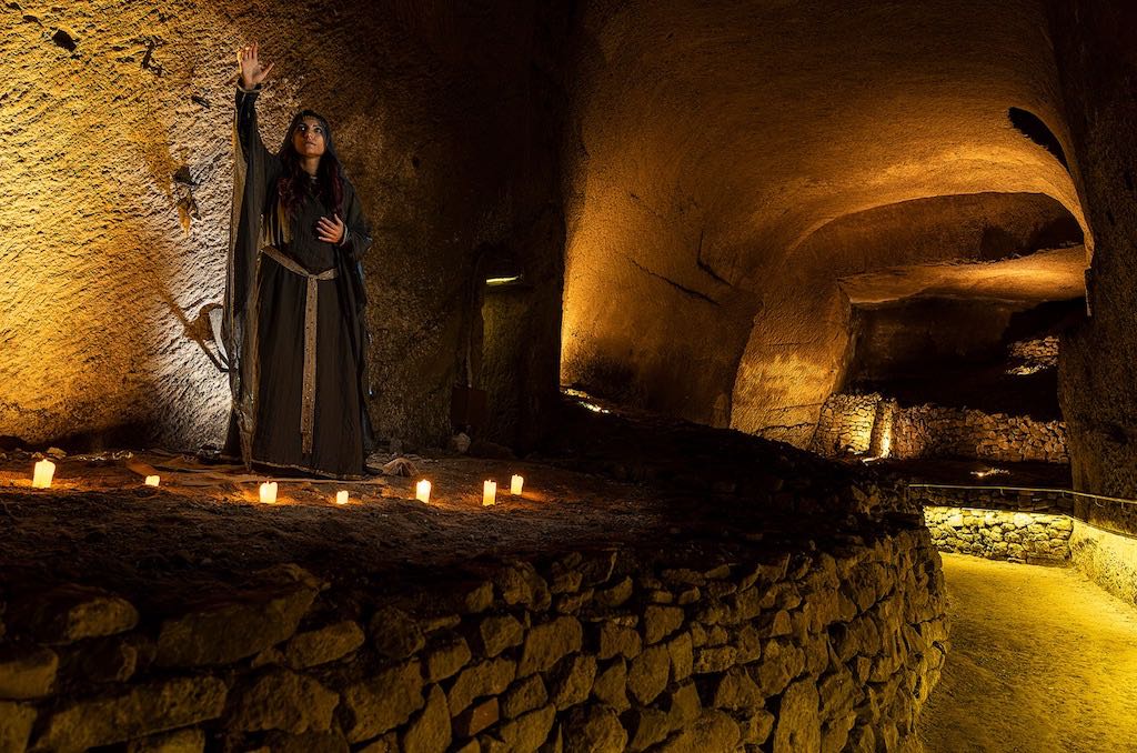Lapis – Storie dal grembo di Napoli