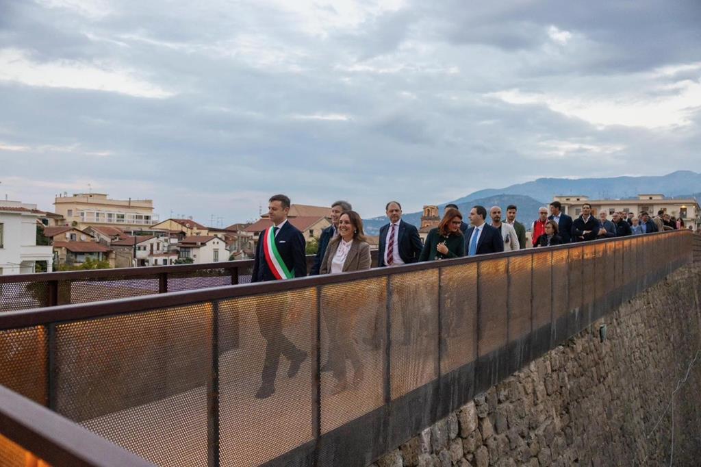 Sorrento riscopre le antiche Mura Vicereali: un viaggio nella storia per cittadini e visitatori
