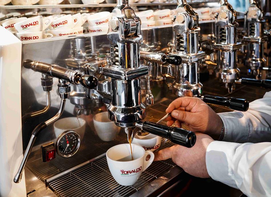 Caffè Toraldo, corso gratuito di caffetteria: formazione e stage per aspiranti baristi