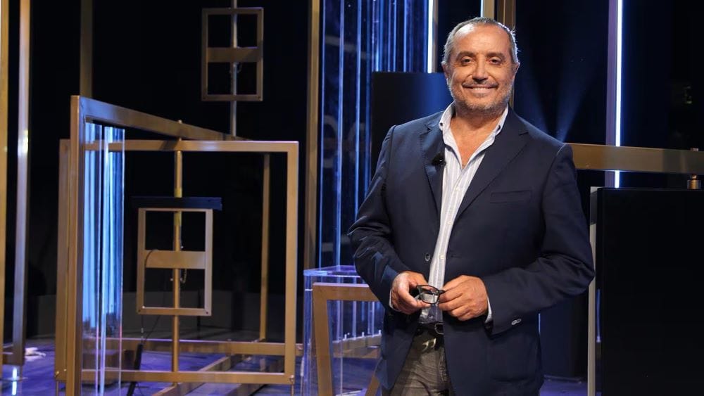 Al Suor Orsola i mille volti di Franco Di Mare: giornalista, conduttore, scrittore, chef…