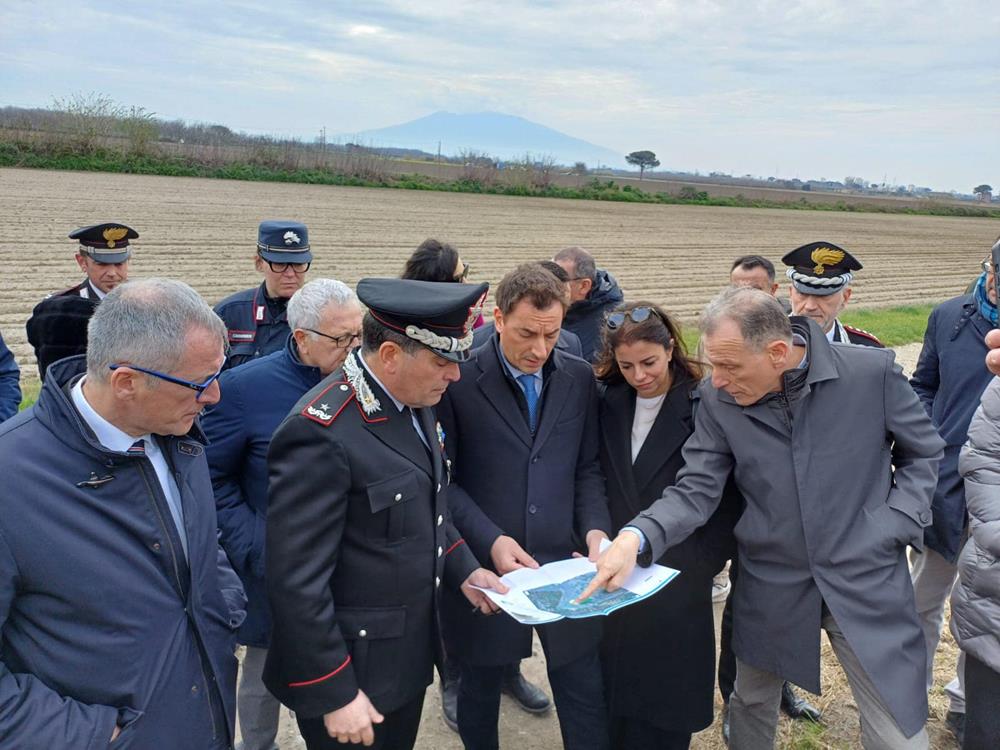Commissione Ecomafie nella Terra dei Fuochi: nuove strategie contro il traffico illecito di rifiuti