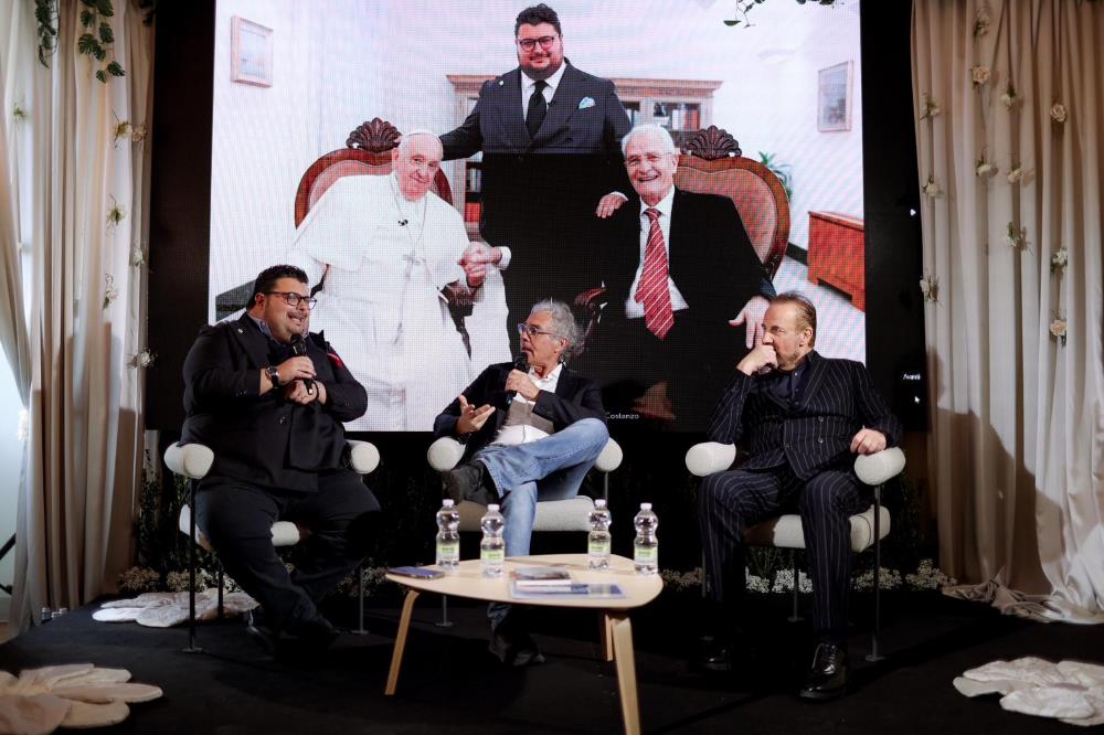 Sanremo, musica e fede: al Festival Iovino sed il libri sul dialogo tra il Papa e il Pastore Traettino