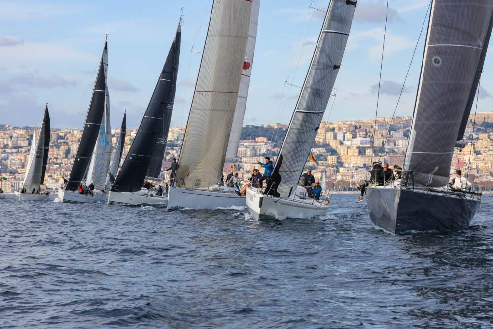 Campionato Invernale di Vela d’Altura: settima tappa con i Trofei Lega Navale Italiana e Serapide