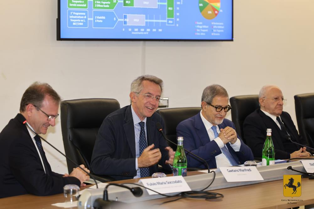 Campi Flegrei, emergenza bradisismo: Musumeci firma decreto mobilitazione. Ipotesi evacuazione