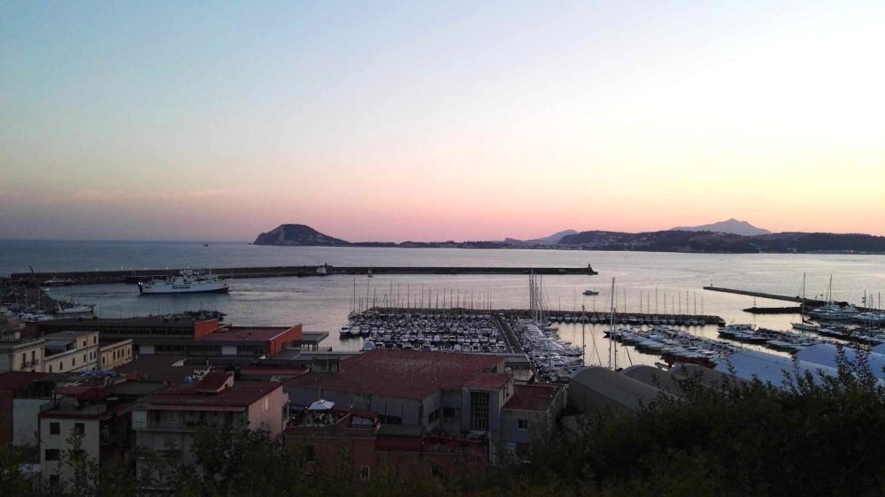 Superamento soglie CO2, chiusura precauzionale dell’Istituto Scolastico ‘Virgilio’ di Pozzuoli