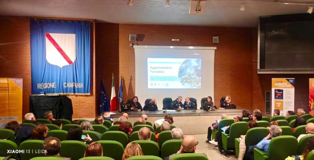 Terremoto Campi Flegrei: 242 sfollati e 350 interventi. A Marechiaro centro per disabili