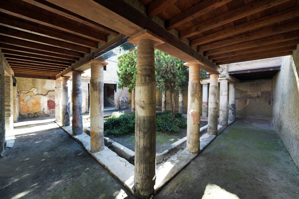 Il Ministro Alessandro Giuli inaugura la nuova fruizione al Parco Archeologico di Ercolano