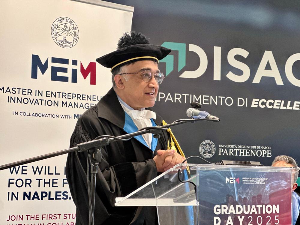 Graduation Day MEIM Parthenope: Ronjon Nag svela il vaccino contro l’invecchiamento