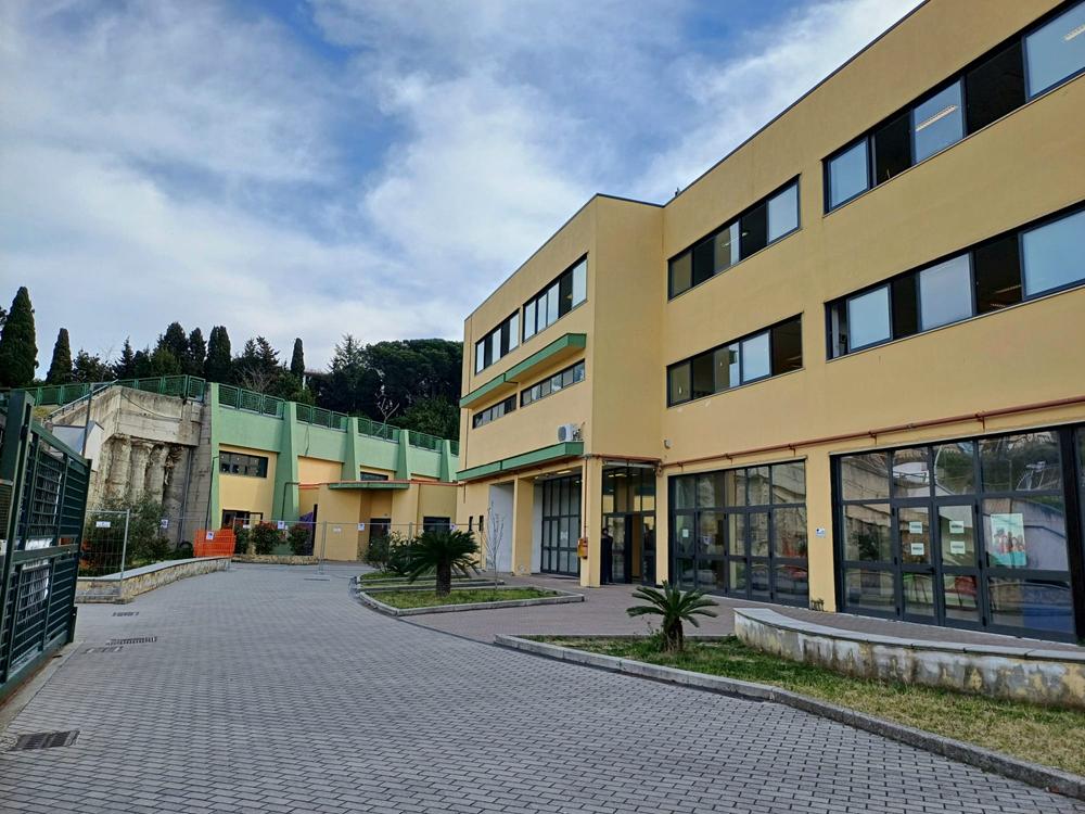 Bradisismo Campi Flegrei: la Città Metropolitana mette in sicurezza le scuole, riprendono le lezioni