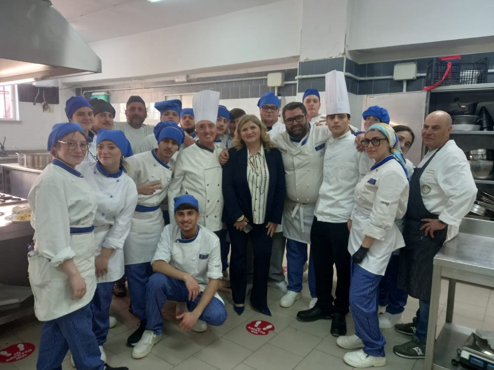 Cucina napoletana e prevenzione oncologica: show cooking ‘A Tavola con la LILT’ all’Istituto Ferraioli