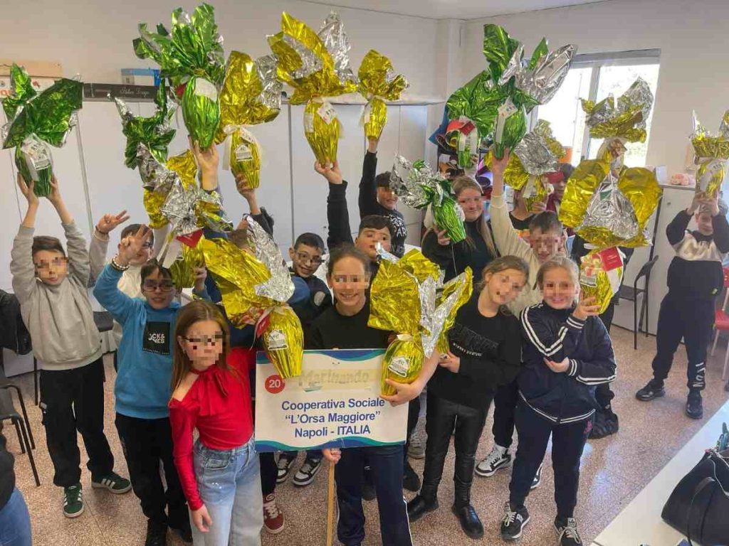 Uovo Sospeso 2025: Fondazione ANT regala oltre 200 uova ai bambini di Napoli, Caserta e Avellino