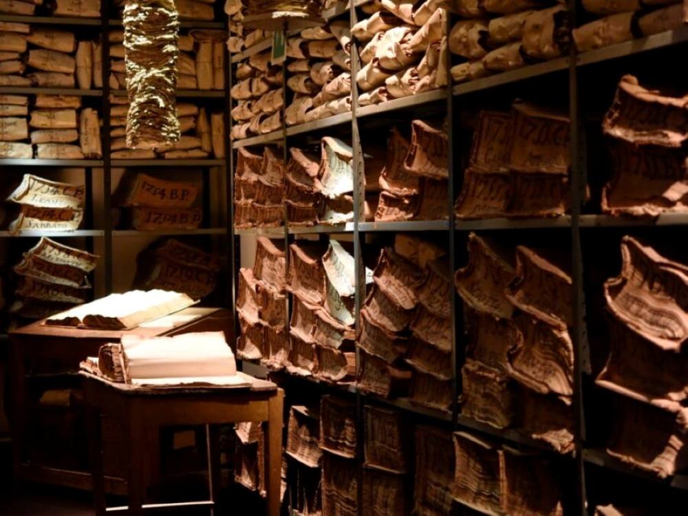 Archive stories: la storia di Napoli prende voce tra archivi, podcast e social al Suor Orsola Benincasa