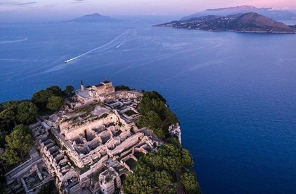 Capri valorizza la cultura: a Villa Jovis e Certosa di San Giacomo, tra archeologia e arte contemporanea