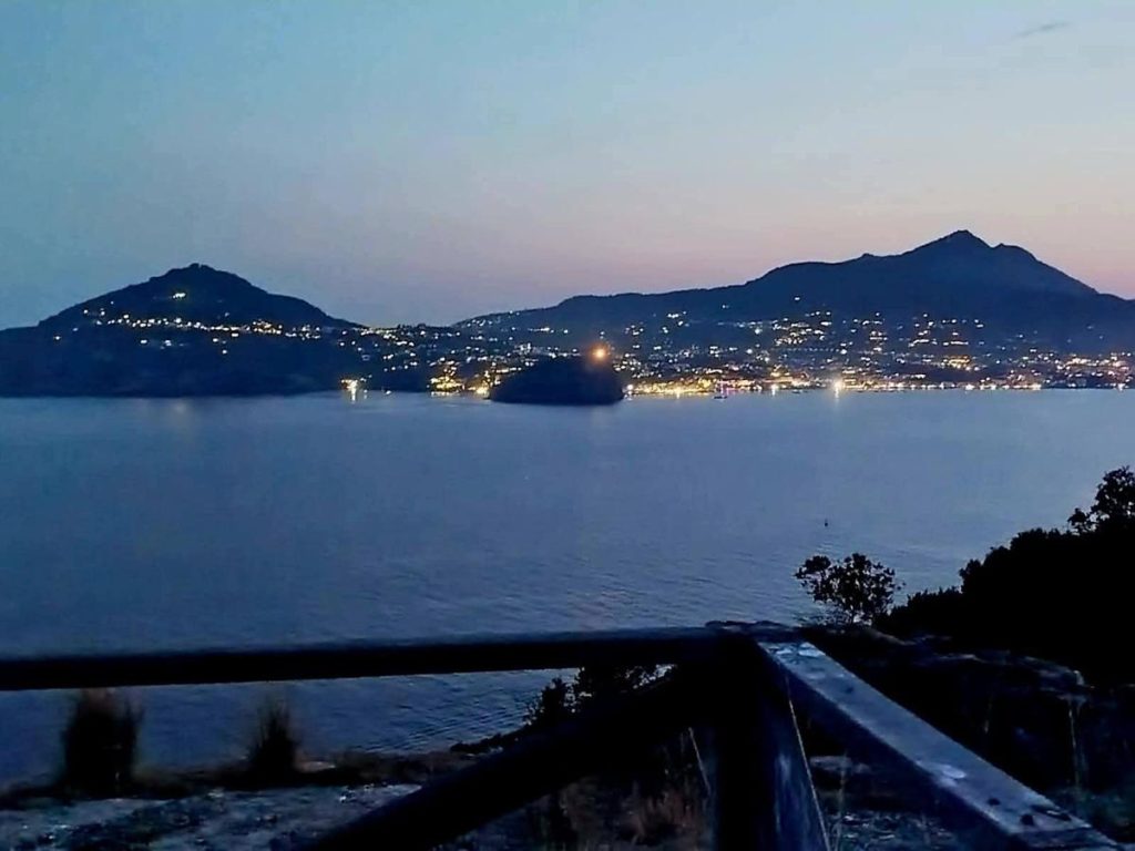 Sotto il cielo di Vivara: un evento tra natura, storia e arte sull’isola più segreta del Golfo di Napoli