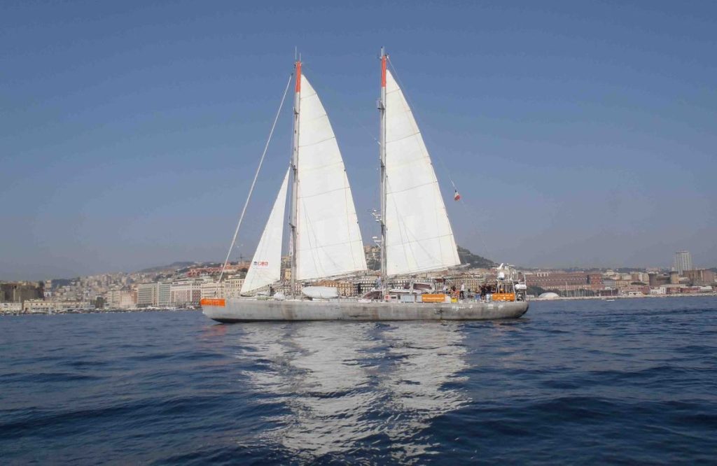 Trofeo Fondazione Telethon 2025 a Napoli: la vela solidale della Lega Navale in mare per la ricerca