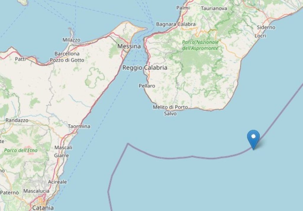 Terremoto di magnitudo 5.1 tra Calabria e Sicilia: paura all’alba nello Stretto di Messina