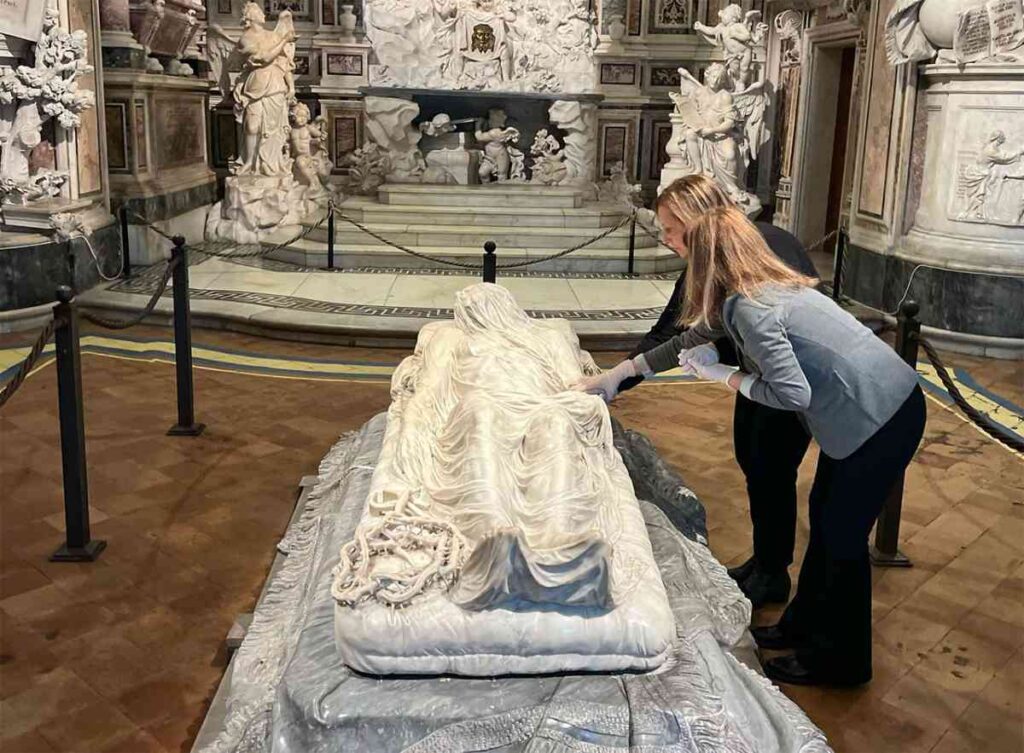 La meraviglia oltre lo sguardo: il Cristo velato si racconta attraverso il tatto