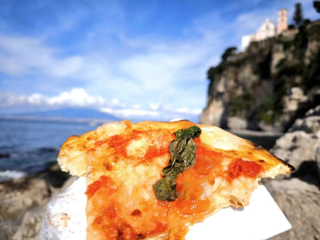 Pizza a Vico 2026 dal 15 al 17 settembre: a Vico Equense il pubblico sceglierà la pizza più buona