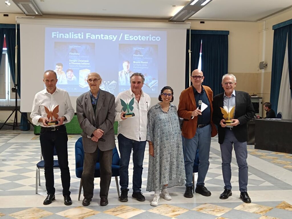 Premio Michele Serio 2026 a Bacoli: vincono Paolo Chiappero, Pino Imperatore e Bruno Russo