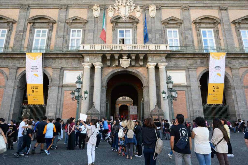Campania Libri Festival, oltre 40mila presenze: successo per la quinta edizione a Palazzo Reale