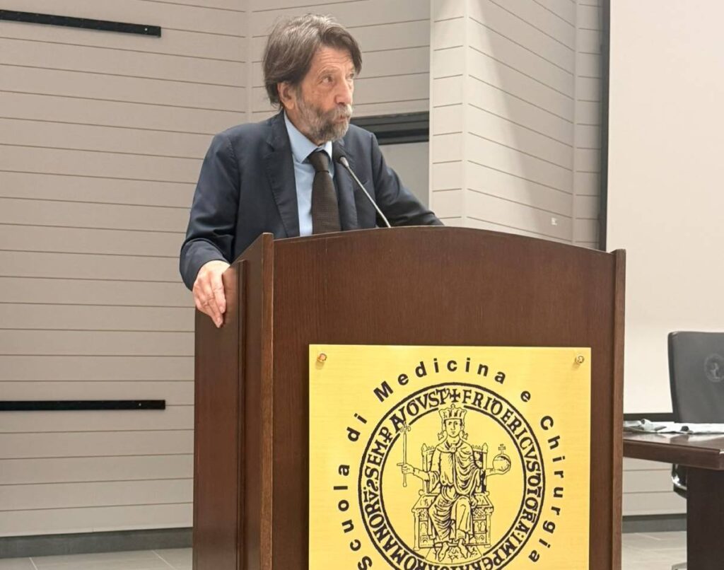 Massimo Cacciari alla Federico II: L’IA è una rivoluzione, dobbiamo usarla senza esserne usati
