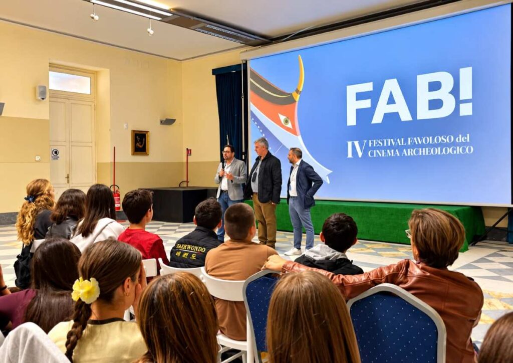 FAB! Festival dell’Archeologia di Bacoli 2026: l’omaggio al professor Antonio De Simone