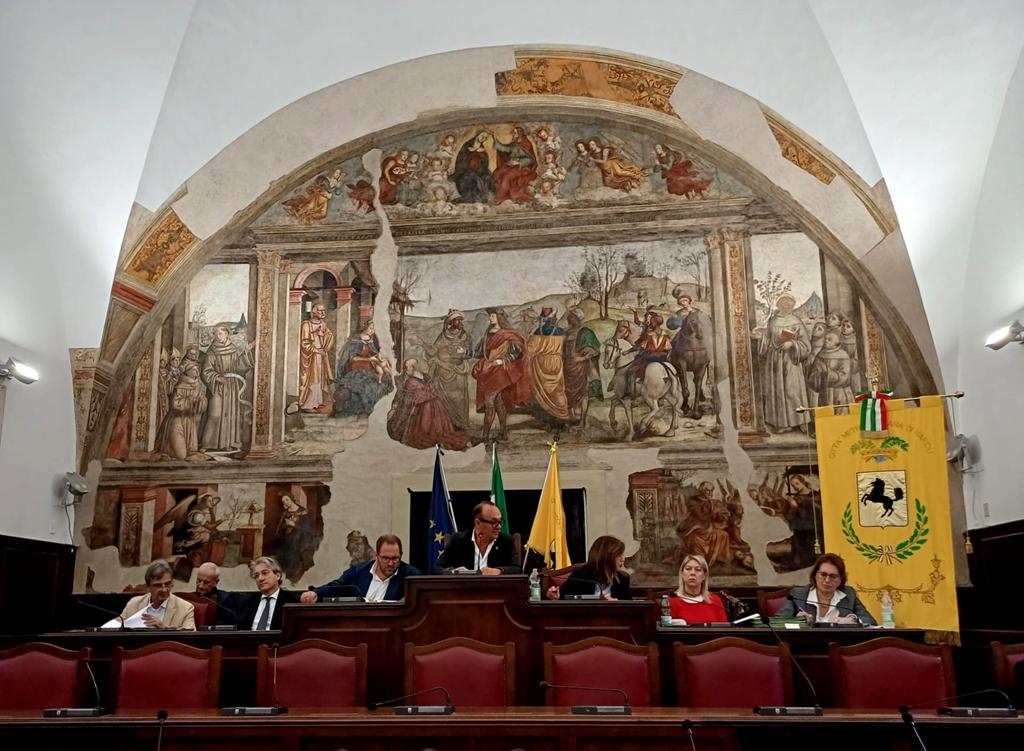 Città Metropolitana, 1,65 milioni per le scuole: fondi per sicurezza, lavori a Ischia e nuovi arredi