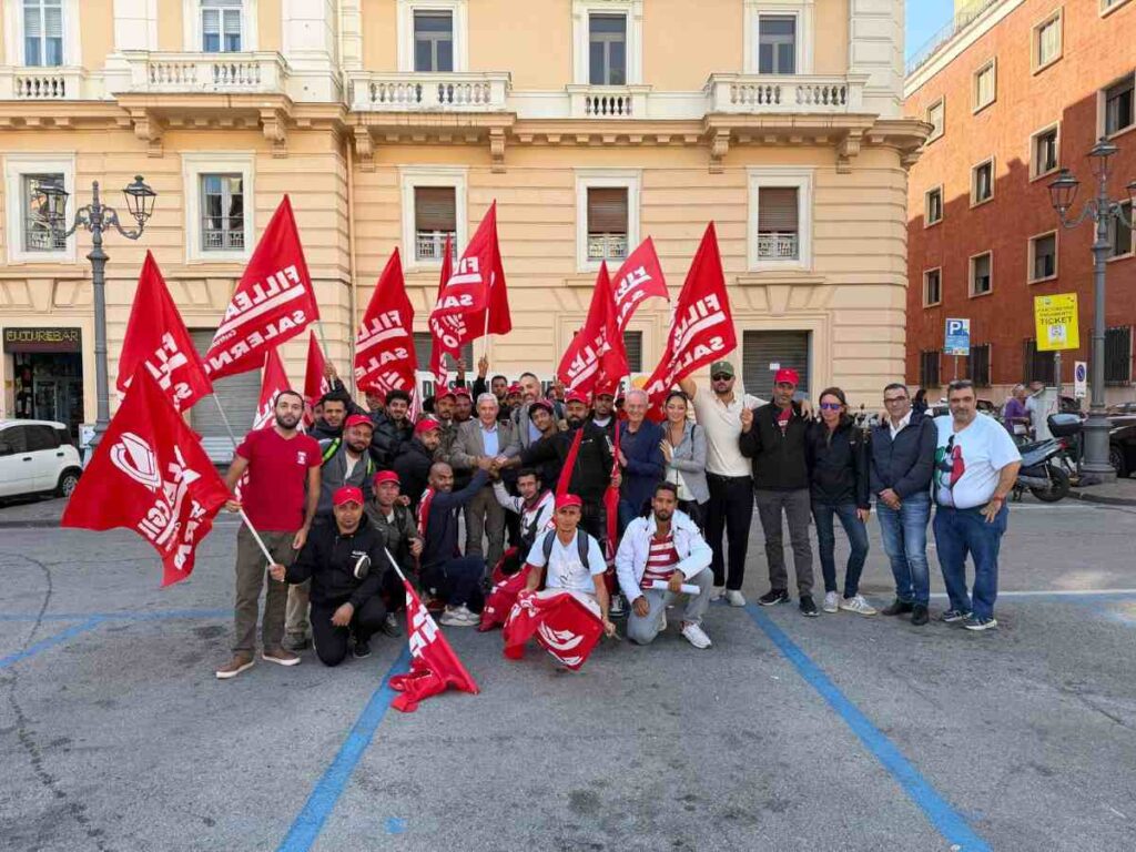 Lavoratori Areco, presidio a Salerno: Fillea CGIL chiede occupazione e stipendi arretrati